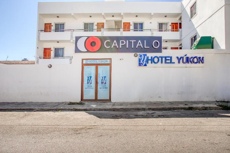 Capital O Hotel Yukon Playa del Carmen Exterior foto